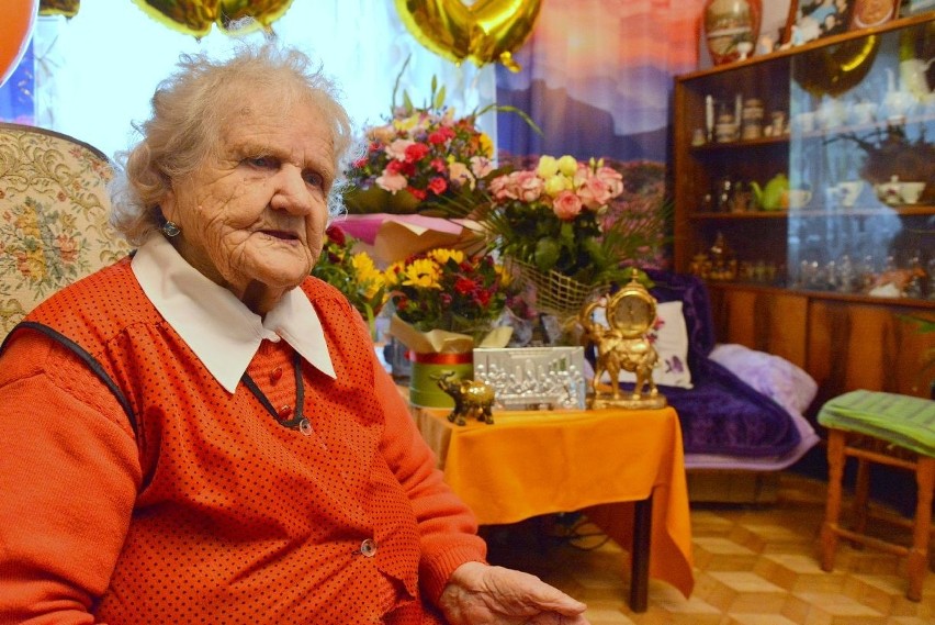 Helena Wójcik skończyła sto lat. Receptą na długowieczność są boczek, kawa, sól i mnóstwo miłości 