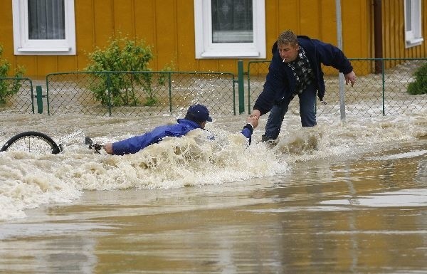 PowódL w Tarnobrzegu - 19.05.2010...