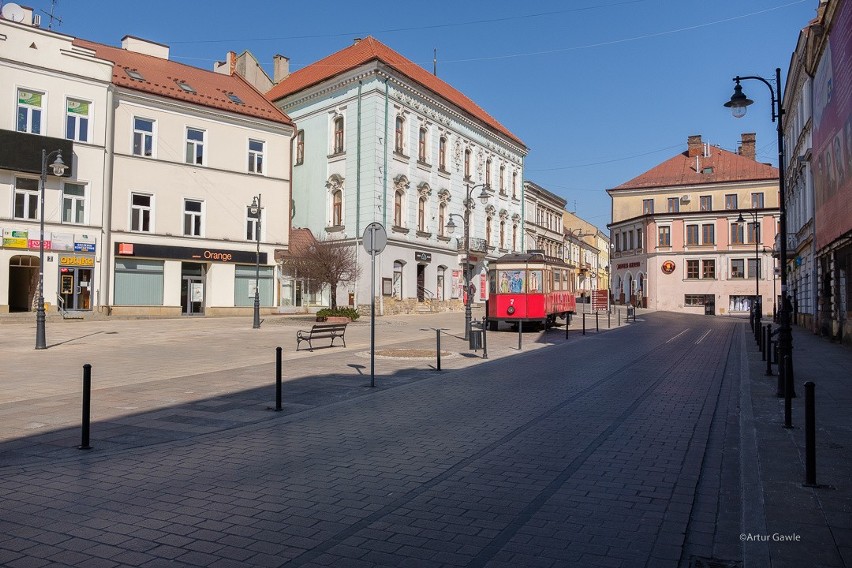 Koronawirus. Tarnów na nowych zasadach kwarantanny [ZDJĘCIA]