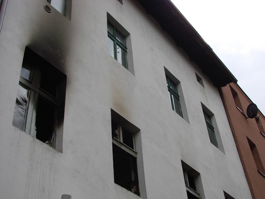 Groźne pożary w Mysłowicach: Ludzie drżą o życie, policja zapowiada więcej patroli [ZDJĘCIA]
