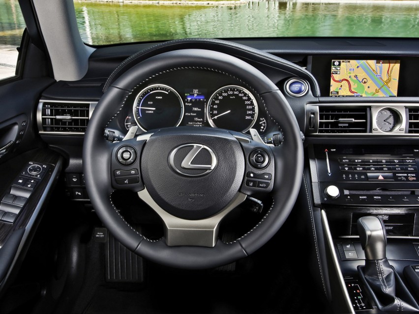 Lexus IS 300h, Fot: Lexus