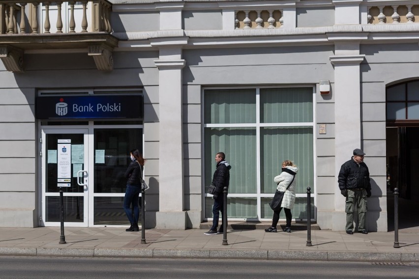 Największy bank w Polsce ostrzega klientów przed atakiem. W chwilę można stracić pieniądze!