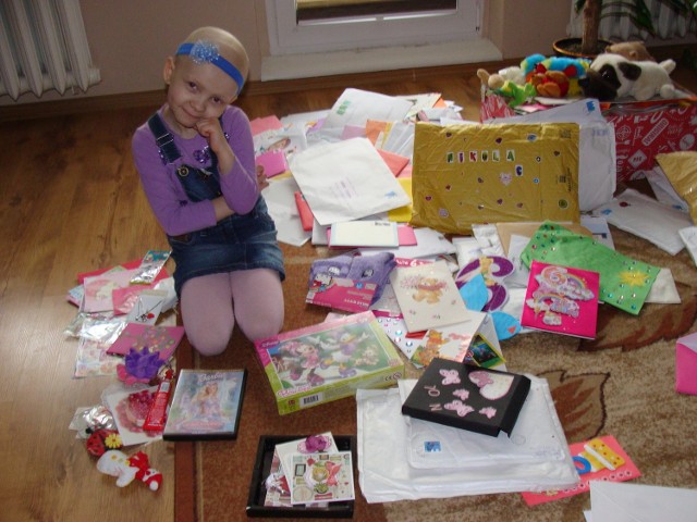 Z okazji 6 urodzin Nikola otrzymała ponad pół miliona kartek i morze prezentów. Spełniło się jej marzenie