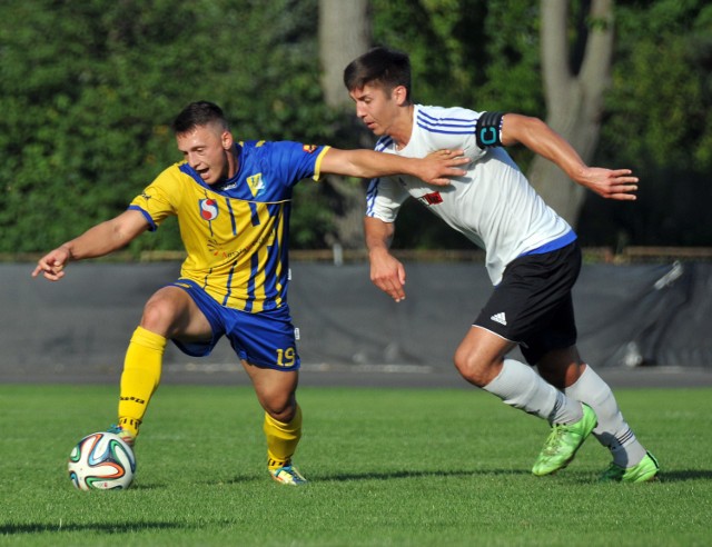 W meczu 3 ligi Karpaty Krosno przegrały u siebie z Avią Świdnik 0:2 (0:1).