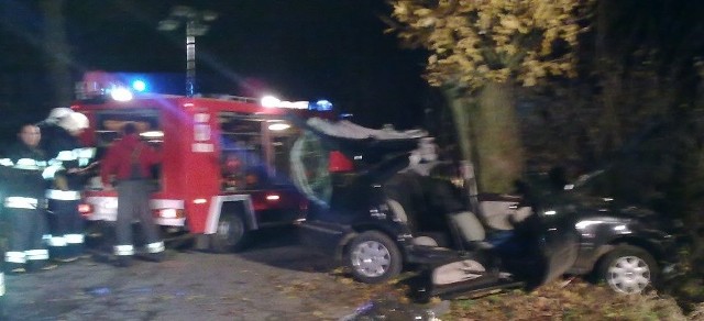 W tragicznym wypadku na drodze Wiejkowo-Recław zginął policjant.