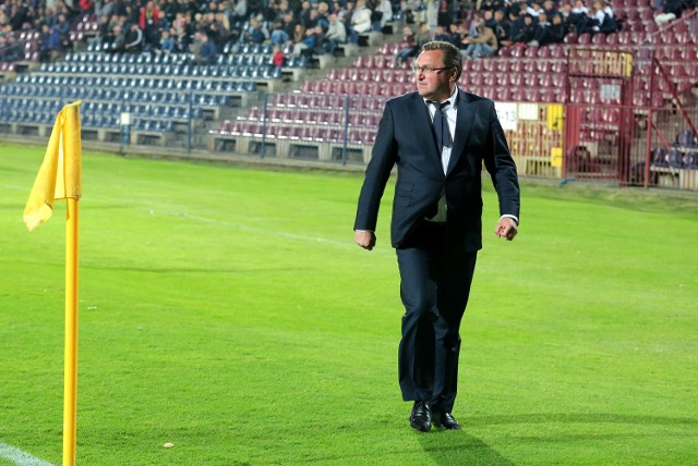 Czesław Michniewicz uczulał swoich zawodników przed meczem z Ruchem Chorzów.