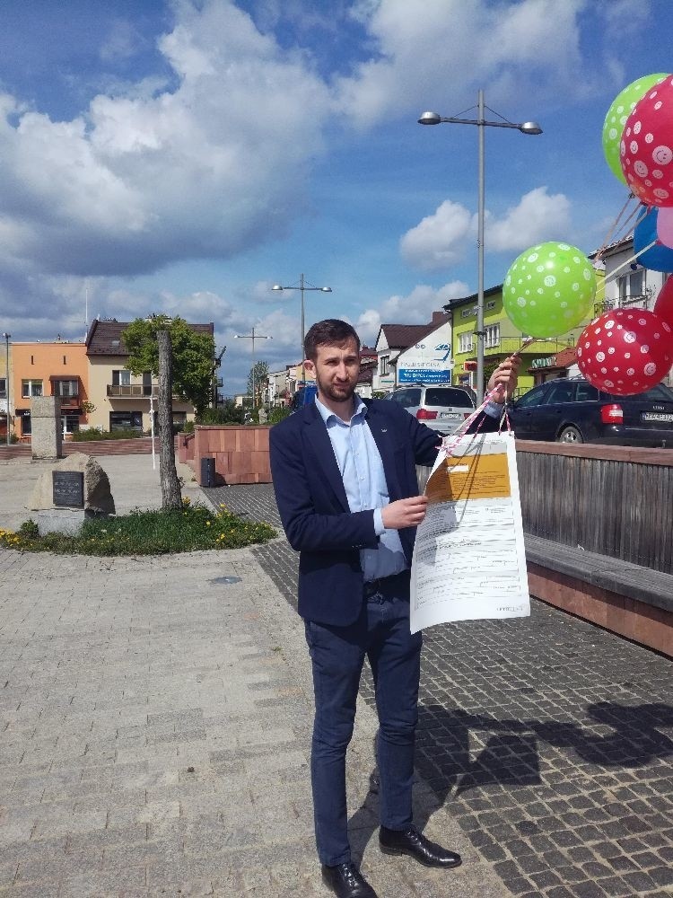 Krytyka podatków w Starachowicach, wypuszczono je w kosmos