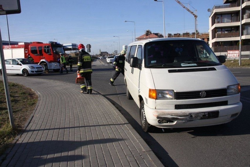 Matiz zderzył się z volkswagenem.