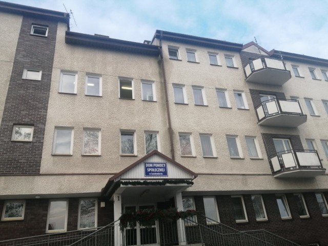 Koronawirus w Domu Pomocy Społecznej w Sandomierzu. Zakażonych 40 mieszkańców. Potrzebne wsparcie pielęgniarskie