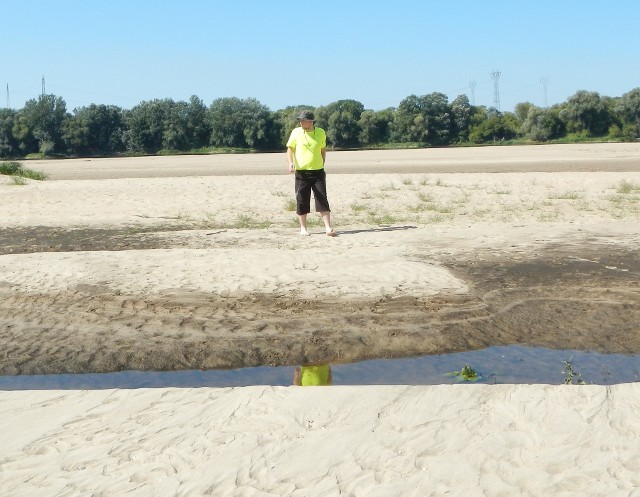 Coraz częściej grozi nam taki scenariusz, że Wisłę będzie można przechodzić suchą nogą