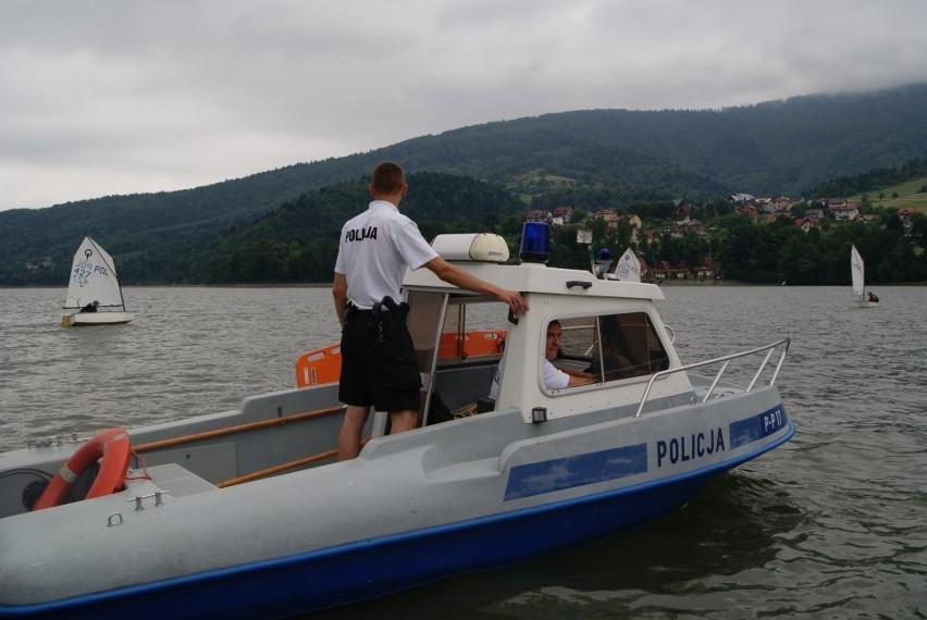 Dbają o bezpieczeństwo wypoczywających nad wodą [ZDJĘCIA]