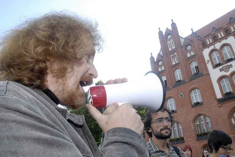 Zdjecia ze środowego protestu przed slupskim ratuszem...