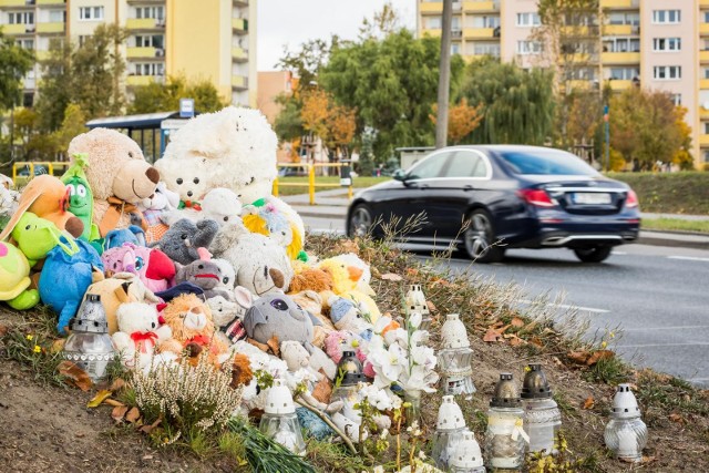 W Sądzie Rejonowym w Bydgoszczy zapadł wyrok w głośnej sprawie wypadku, do którego doszło w czerwcu 2021 roku na rondzie Inowrocławskim. Mająca 12 lat Wiktoria zmarła