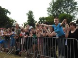 Koncert charytatywny na stadionie w Bielsku Podlaskim. Na rzecz niepełnosprawnych wystąpili Zenek i gwiazdy disco polo [ZDJĘCIA]