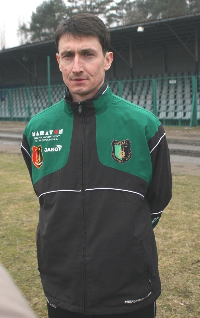 Trener drugoligowej Stali Stalowa Wola, Mirosław Kalita, ma już listę piłkarzy, których chce pozyskać do swojej drużyny na kolejny sezon.