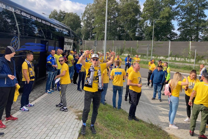 Kibice żużlowców Motoru Lublin w drodze na finał PGE Ekstraligi we Wrocławiu [ZDJĘCIA]