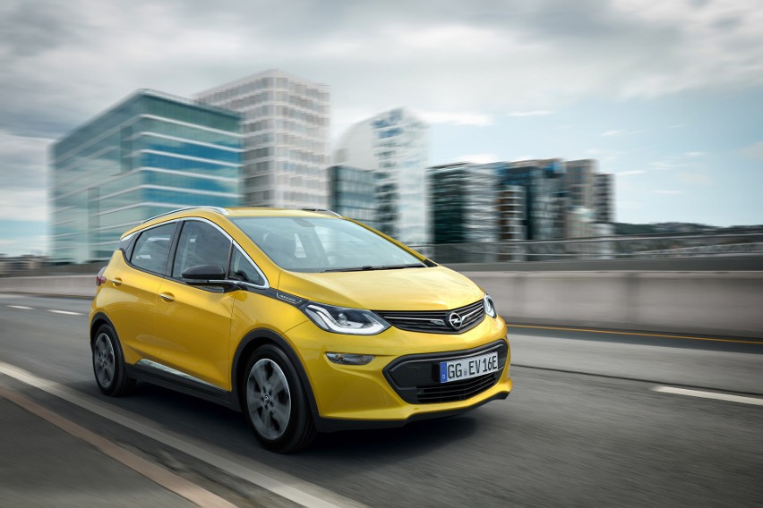 Opel Ampera-e...