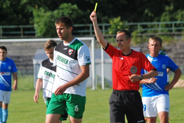 Damian Senderowski zdobył jedną z bramek dla Staru w meczu z Moravią. Dostał też żółtą kartkę. 
