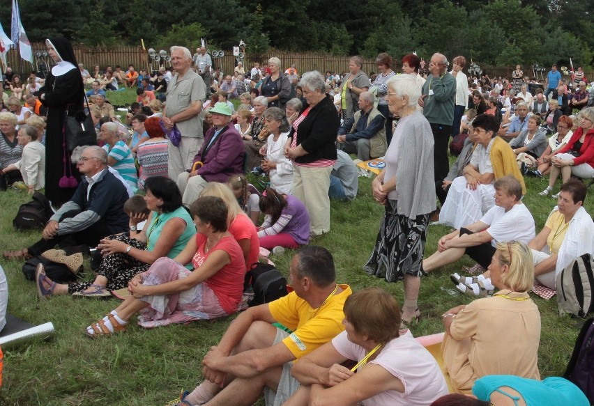 Radomska  Pielgrzymka na Jasną Górę(msza święta )