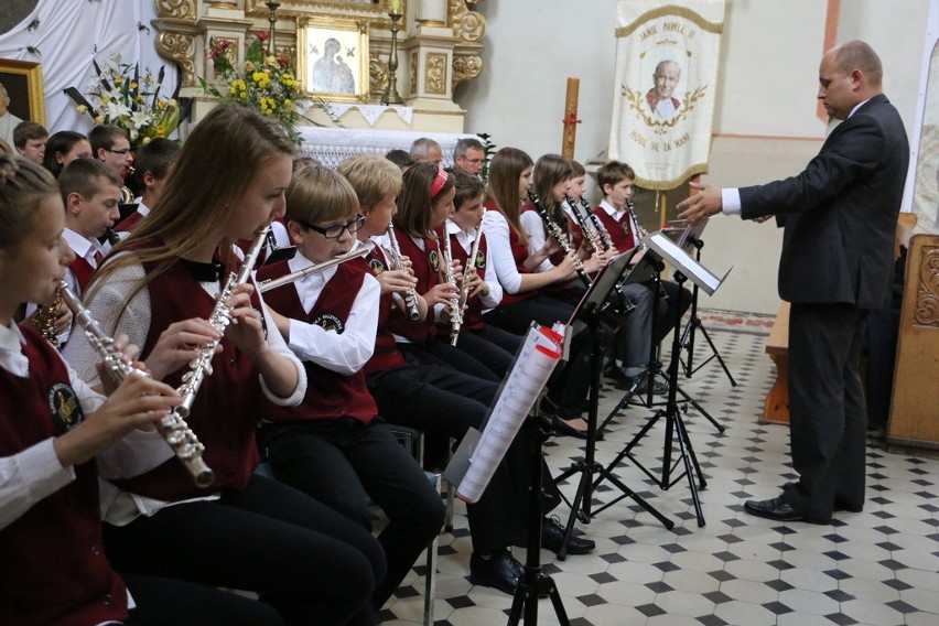 W niedzielę Trójcy Przenajświętszej parafianie w Raciążku...