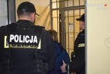 Jest akt oskarżenia mieszkanki gminy Wąchock, która w Wielką Sobotę miała porzucić synka w klatce schodowej bloku w Katowicach