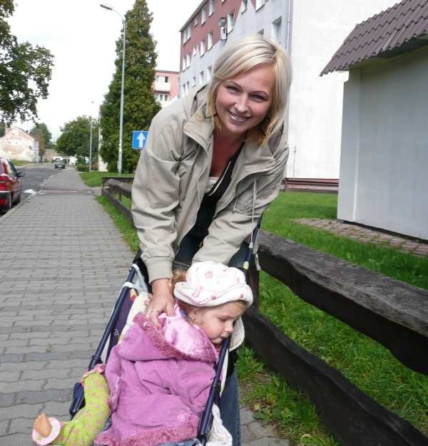 Małgorzata Bojba ze Strzelec Kraj. ma troje dzieci. Najstarszemu, pięcioletniemu synowi dała na imię Bartosz. Młodszemu o rok - Mateusz. Najmłodsza pociecha to dwuletnia Aleksandra (na zdjęciu).