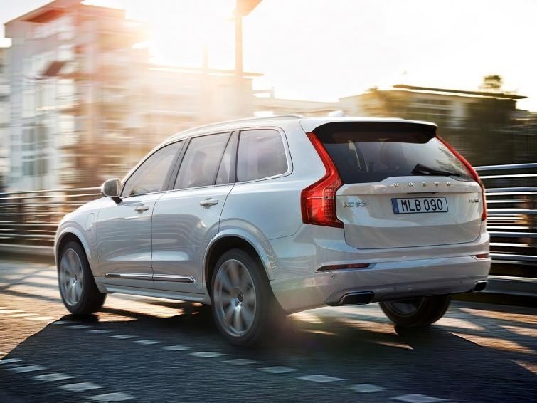 Volvo XC 90 Hybrid - cena 344 700 zł / Fot. Volvo