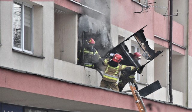 W Oświęcimiu, na osiedlu Chemików, przy ulicy Staszica 7, doszło do pożaru mieszkania w czteropiętrowym budynku.