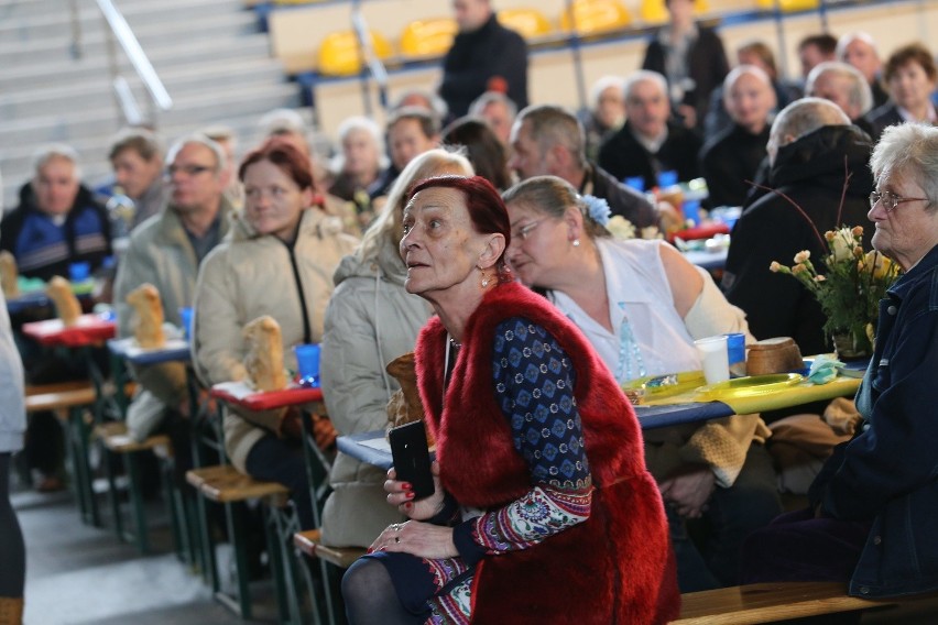 Śniadanie wielkanocne dla samotnych w Chorzowie