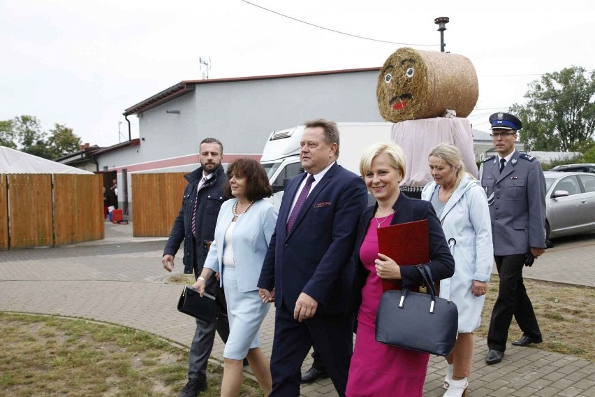 Dożynki 2018 w Płonce Kościelnej. Mimo deszczowej pogody publiczność dopisała (zdjęcia) 