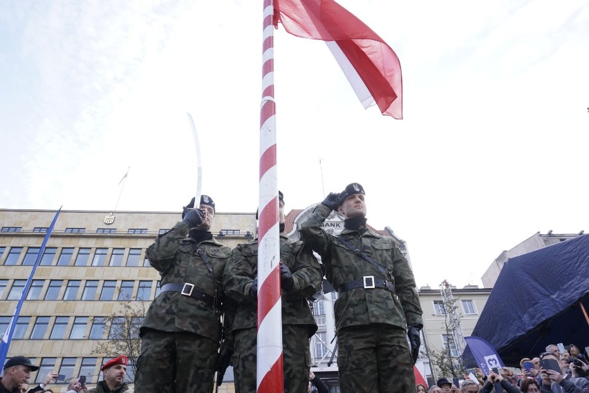 Poznaniacy świętują 100. rocznicę odzyskania niepodległości...