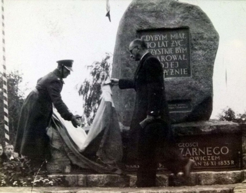 Odsłonięcie pomnika Artura Zawiszy Czarnego w Łowiczu (rok...