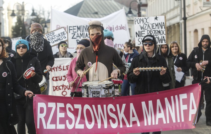 Dziś odbyła się I Rzeszowska Manifa. Manifę zorganizowała...