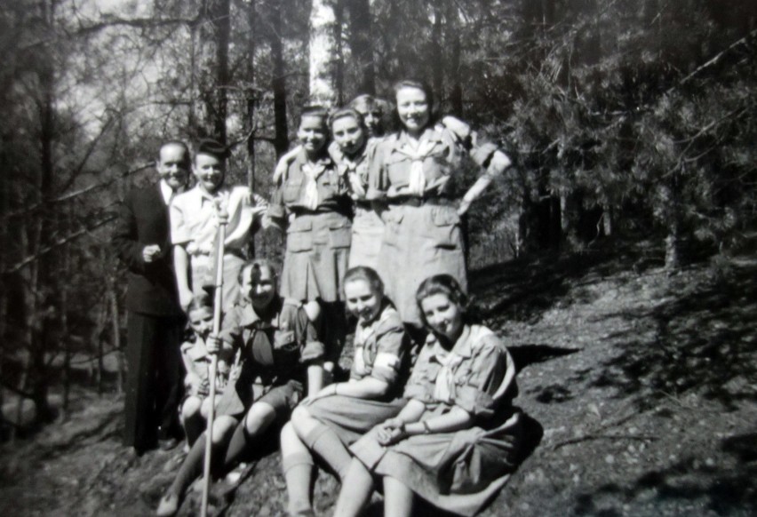 70 lat temu zginęły 22 łódzkie harcerki. Na jeziorze Gardno miała miejsce największa katastrofa na wodach śródlądowych