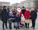 Częstochowa: Jasne, że Święty Mikołaj. Świąteczny korowód przejechał ulicami miasta ZDJĘCIA