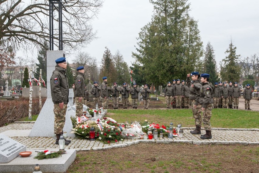Kadeci z ALO w Bydgoszczy oddali hołd Żołnierzom Wyklętym. Zobaczcie zdjęcia