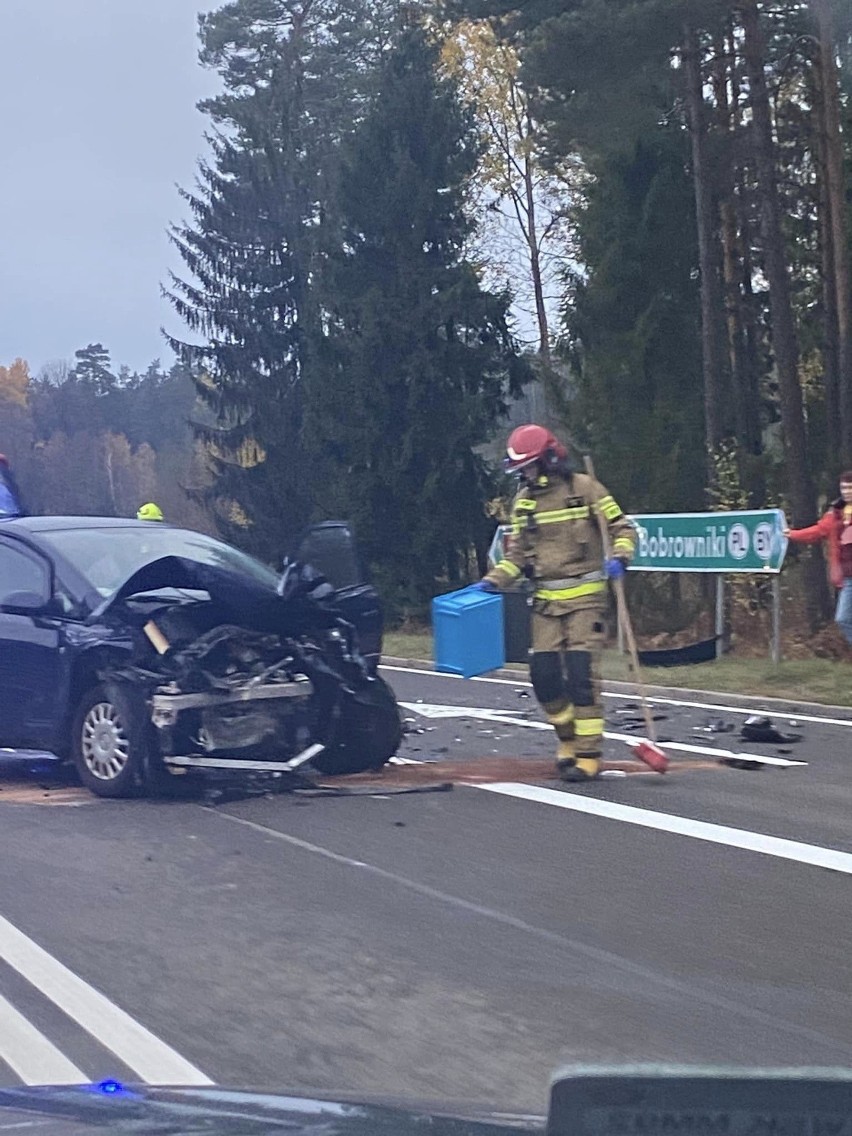 Wypadek na DK65. Na zjeździe do Michałowa zderzyły się dwie...