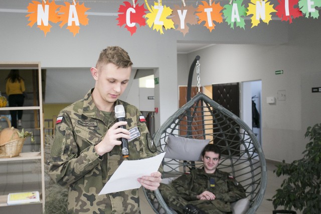 "Przerwa na czytanie" w szkole w Redzikowie - akcja odbyła się w środę, 20 października