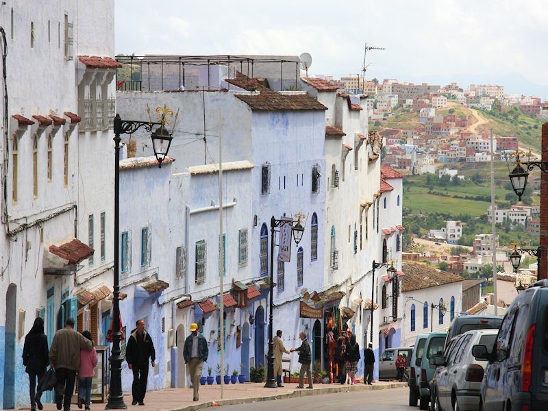 Biale domy to w Chefchaouen przewaga architektoniczna.