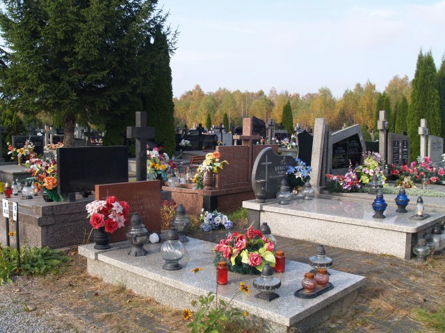 Rocznie na cmentarzu miejskim w Wyszkowie dokonywanych jest około 70 pochówków