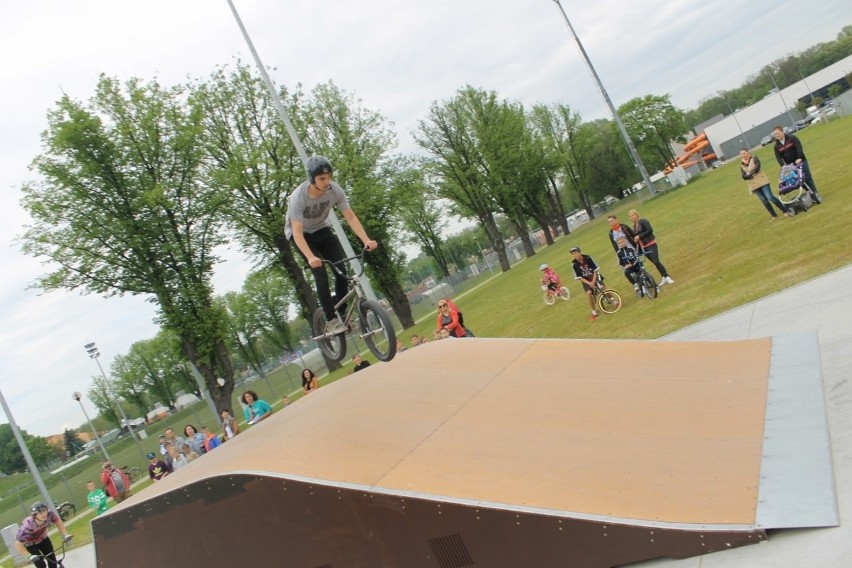 Pokaz ekstremalnej jazdy na skateparku [FOTO]