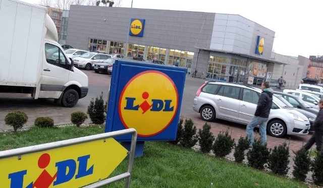 Sieć Lidl wycofuje ze sprzedaży drewnianą zabawkę.