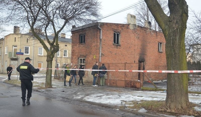 Tragedia na Widzewie. Pożar na Nowogrodzkiej. Nie żyją 3 osoby! [zdjęcia, FILM]