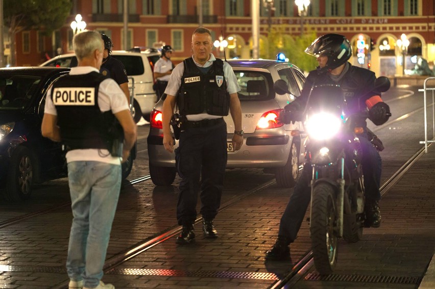 Nicea. Zamach terrorystyczny we Francji. Ciężarówka wjechała w tłum