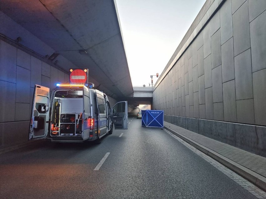 Śmiertelny wypadek w tunelu trasy W-Z w Łodzi. Nie żyje pieszy!
