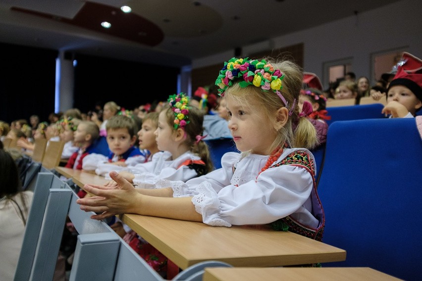 Przegląd twórczości patriotycznej tarnowskich przedszkolaków [ZDJĘCIA]