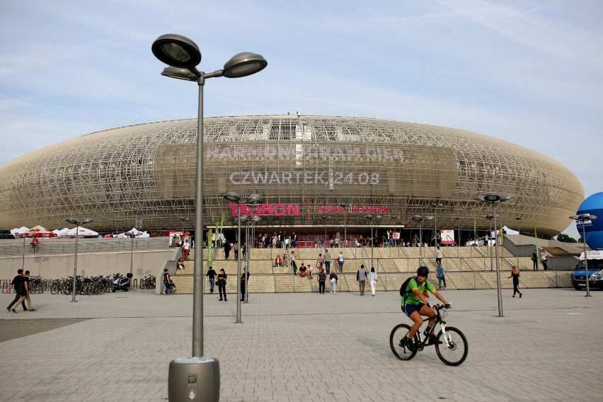 Podstawowym sportowym obiektem Krakowa jest Tauron Arena na...