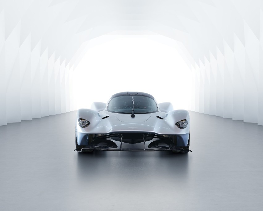 Aston Martin Valkyrie to najdroższy samochód w Polsce...