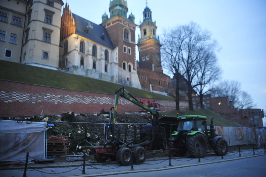 Kraków. Po wypadku prace na stoku Wawelu wstrzymane