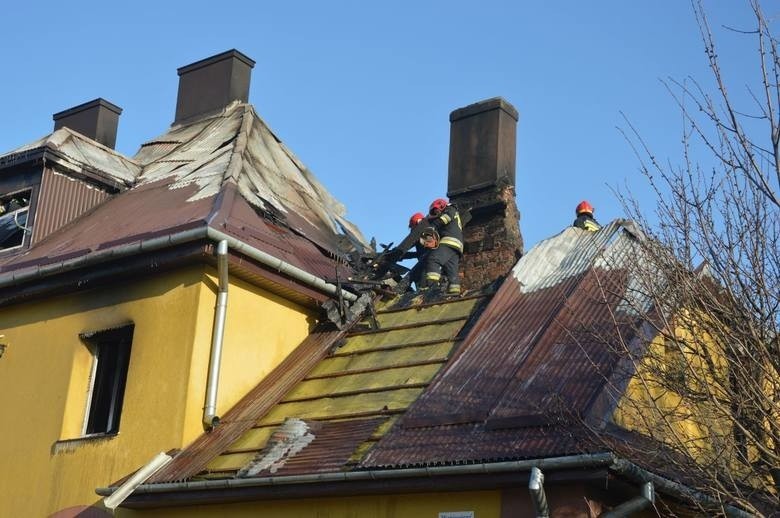 Starachowice. Wiemy już jaka firma i za ile wyremontuje spalony dom na ulicy Mickiewicza
